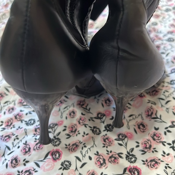 Faddist Leather Over Knee Boots - Picture 5 of 12